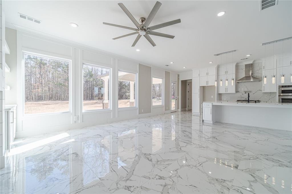 1785 Traditions Way Jefferson GA 30549