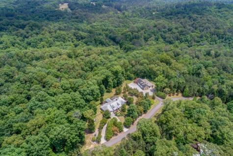 210 Old Post Trail Talking Rock GA 30175