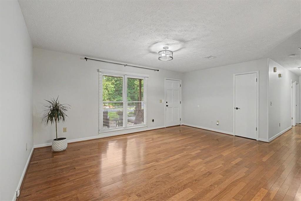 3095 Woodland Drive NW Kennesaw GA 30152