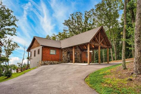 772 Rainbow Montain Drive Ellijay GA 30536