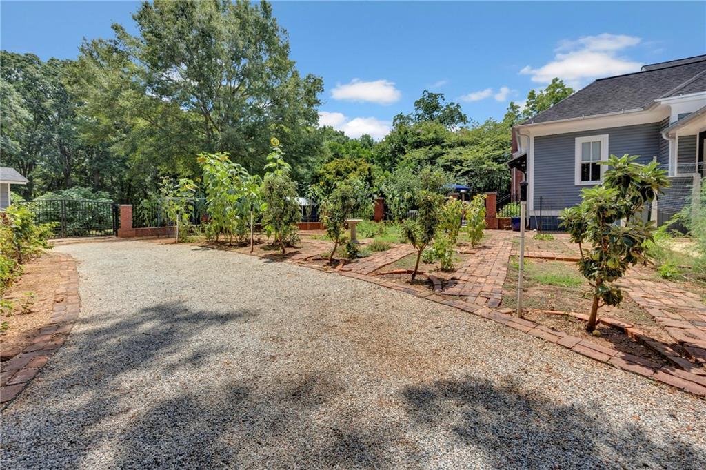 1102 Emory Street Oxford GA 30054