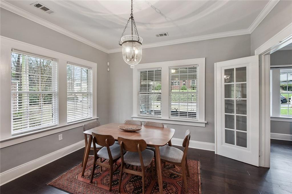 1847 Walker Avenue Atlanta GA 30337