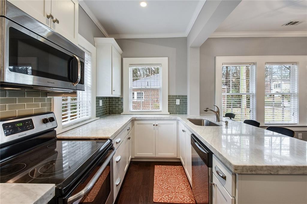 1847 Walker Avenue Atlanta GA 30337