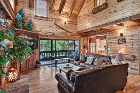 24 Twin Lakes Road Blue Ridge GA 30513