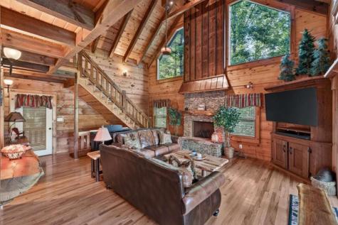 24 Twin Lakes Road Blue Ridge GA 30513