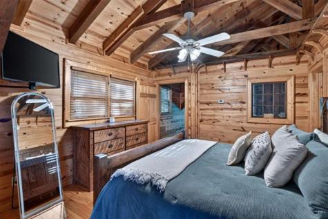 24 Twin Lakes Road Blue Ridge GA 30513