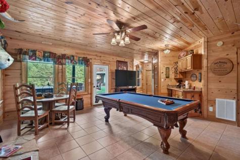 24 Twin Lakes Road Blue Ridge GA 30513