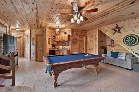 24 Twin Lakes Road Blue Ridge GA 30513