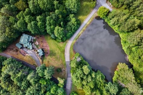 24 Twin Lakes Road Blue Ridge GA 30513