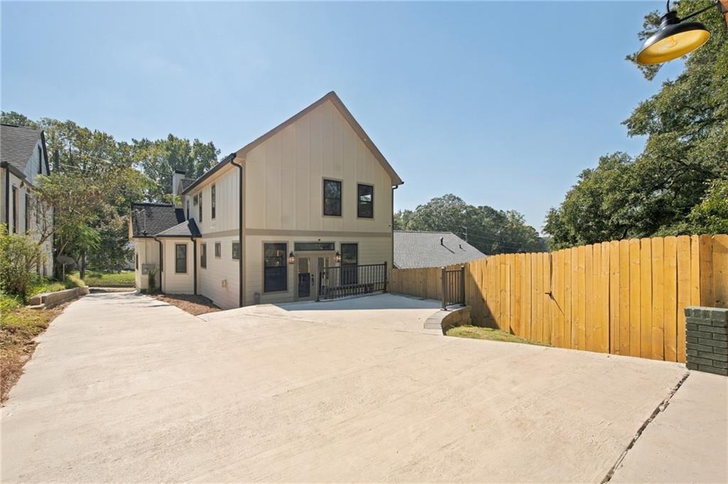 1669 Beecher Street SW Atlanta GA 30310
