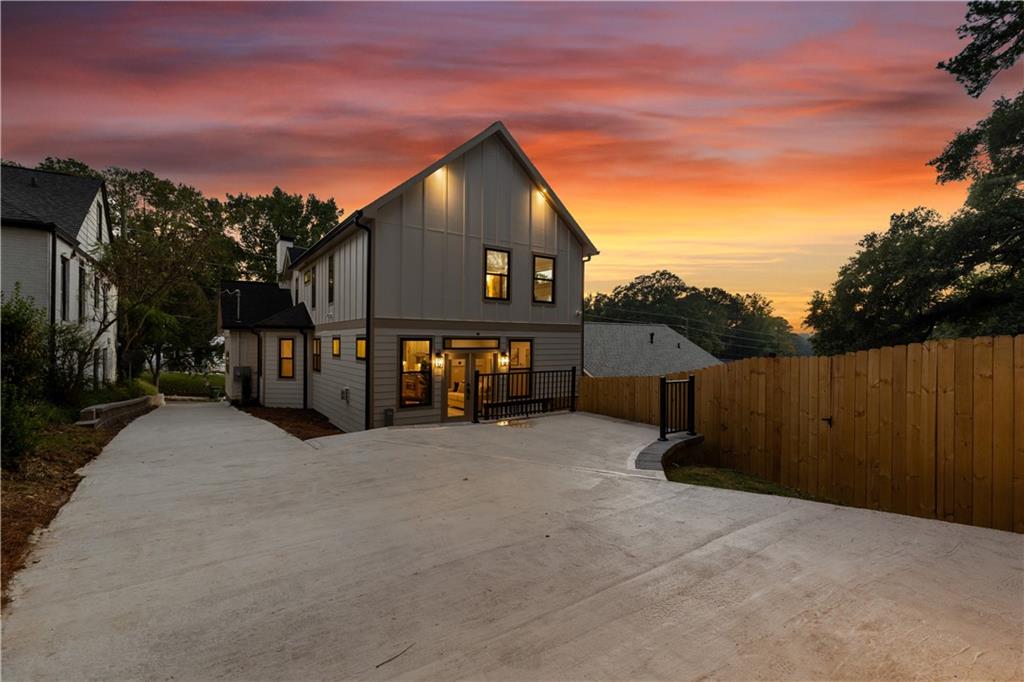 1669 Beecher Street SW Atlanta GA 30310