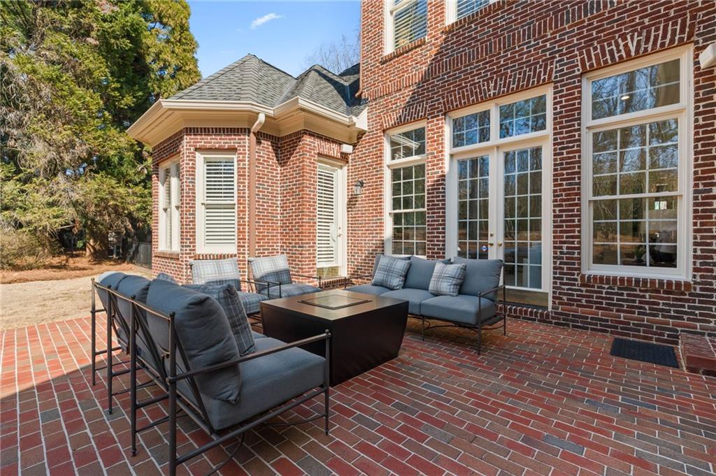 517 Gramercy Drive NE Marietta GA 30068