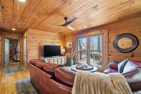 33 Foxhound Drive Ellijay GA 30540