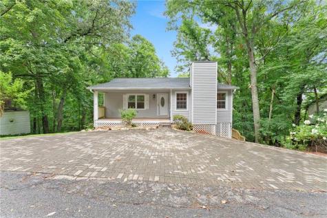 195 Golden Avenue Dahlonega GA 30533