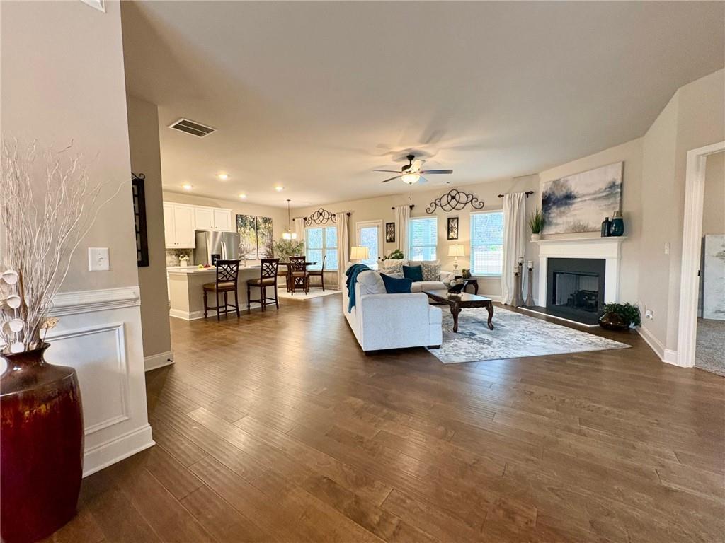1007 Lakeview Oaks Court Grayson GA 30017