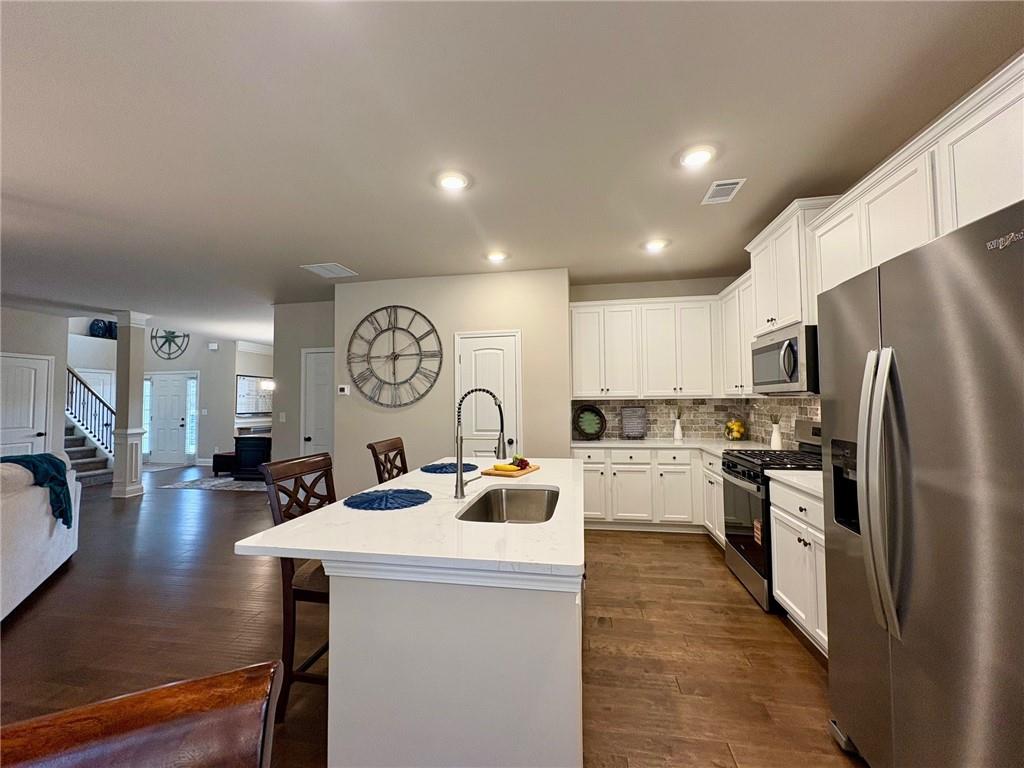 1007 Lakeview Oaks Court Grayson GA 30017