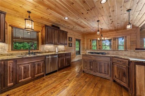 460 Wikle Drive Ellijay GA 30540