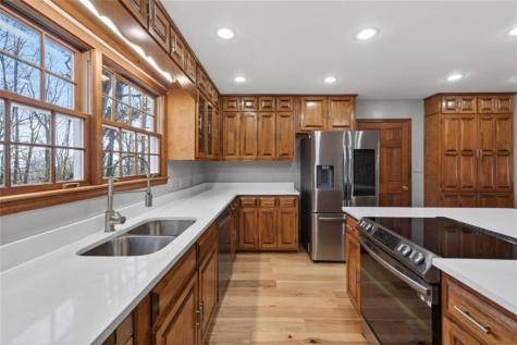 294 Hillcrest Heights Cornelia GA 30531