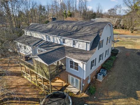 294 Hillcrest Heights Cornelia GA 30531