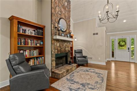 42 Oak Morris Ridge Jasper GA 30143