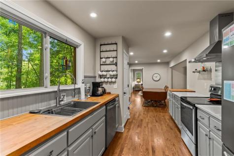 42 Oak Morris Ridge Jasper GA 30143