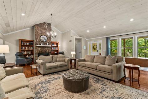 42 Oak Morris Ridge Jasper GA 30143