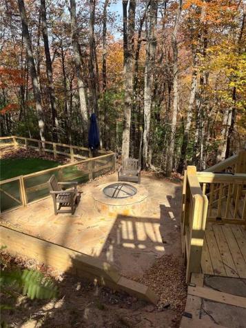 555 Laurel Ridge Drive Ellijay GA 30536