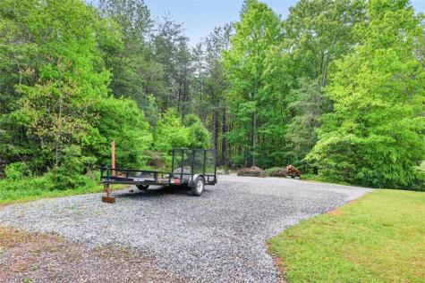 195 Phillips Drive Cleveland GA 30528