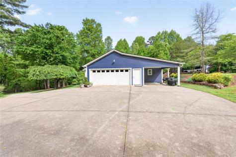 195 Phillips Drive Cleveland GA 30528