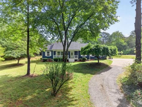 195 Phillips Drive Cleveland GA 30528