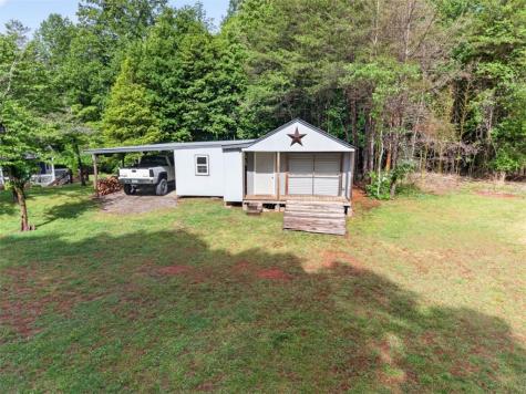 195 Phillips Drive Cleveland GA 30528