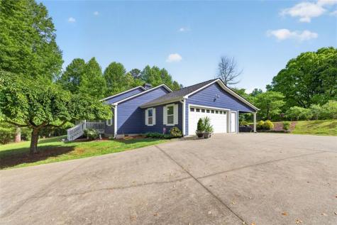 195 Phillips Drive Cleveland GA 30528