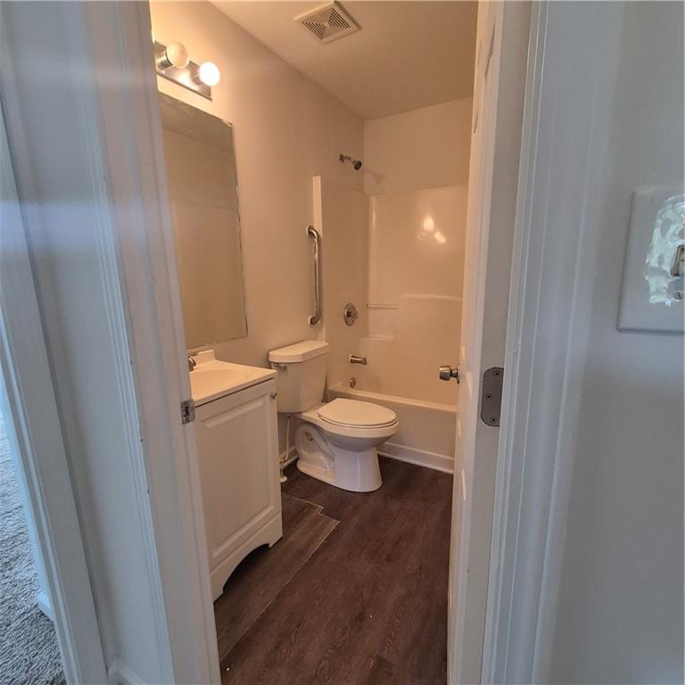 512 Bishop Court Commerce GA 30529