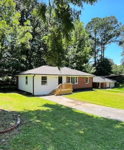 2328 Bonner Road East Point GA 30344