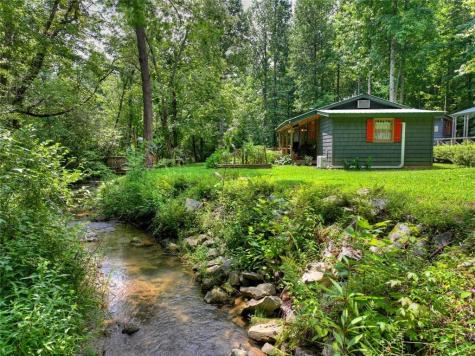 100 Wing Circle Ellijay GA 30536