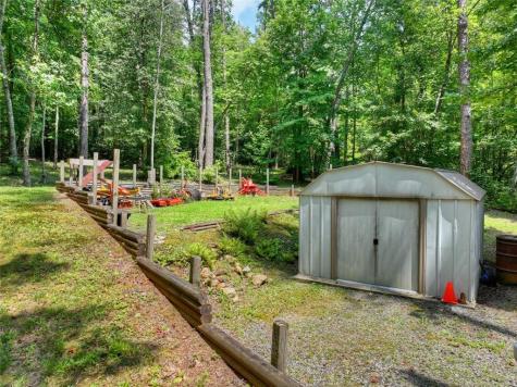 100 Wing Circle Ellijay GA 30536