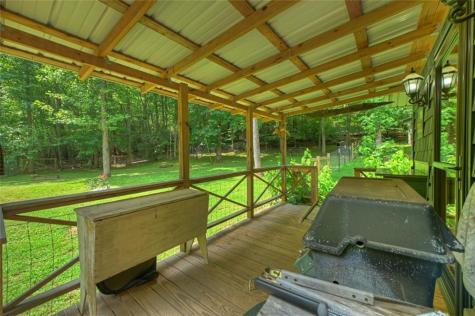 100 Wing Circle Ellijay GA 30536