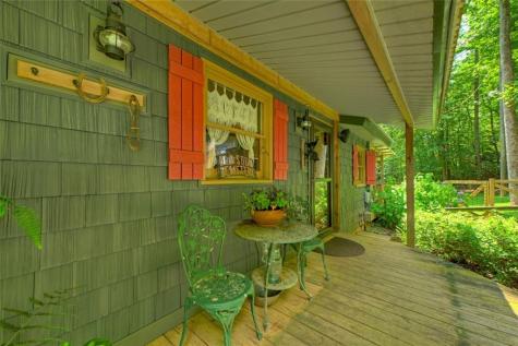 100 Wing Circle Ellijay GA 30536
