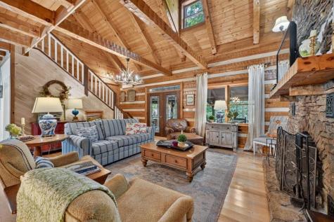 606 Johntown Road Ellijay GA 30536