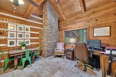606 Johntown Road Ellijay GA 30536