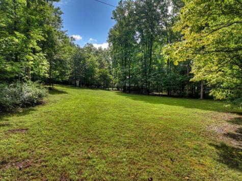 606 Johntown Road Ellijay GA 30536