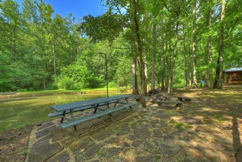 606 Johntown Road Ellijay GA 30536