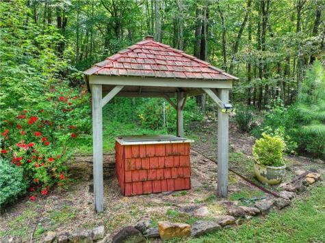 606 Johntown Road Ellijay GA 30536