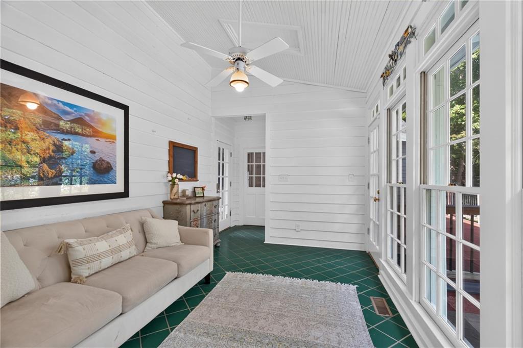 13488 Holly Road Roswell GA 30075