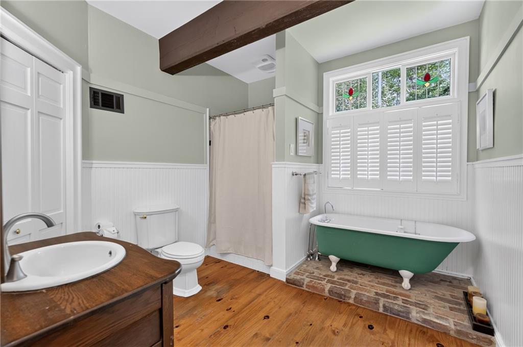 13488 Holly Road Roswell GA 30075