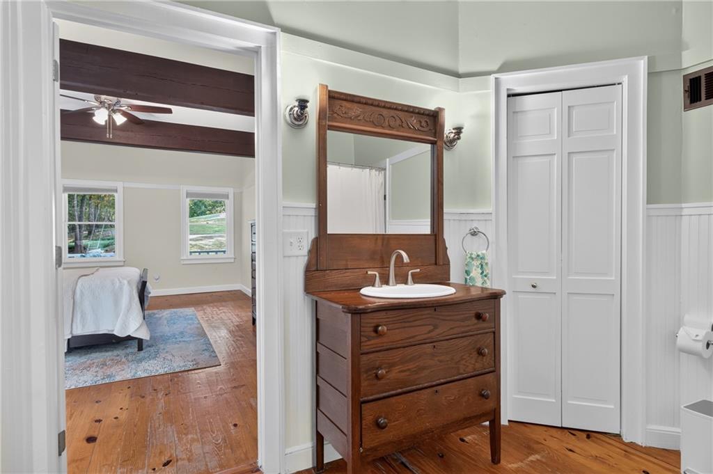 13488 Holly Road Roswell GA 30075
