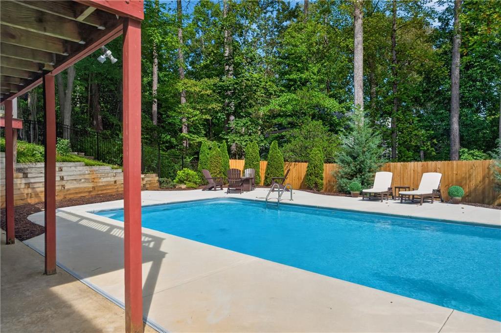 13488 Holly Road Roswell GA 30075