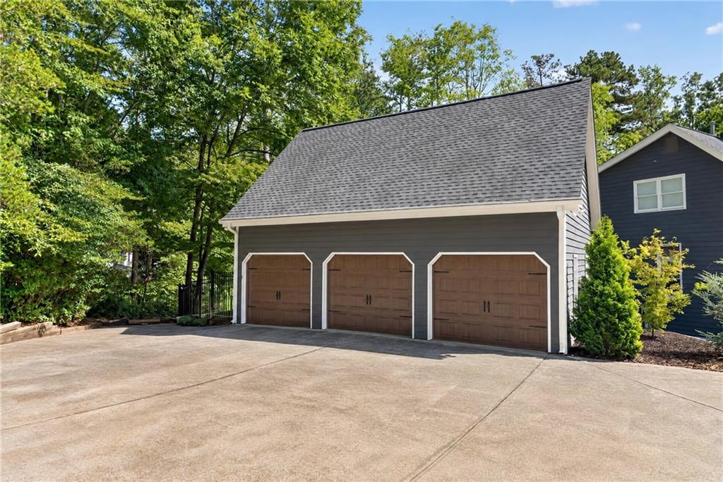 13488 Holly Road Roswell GA 30075