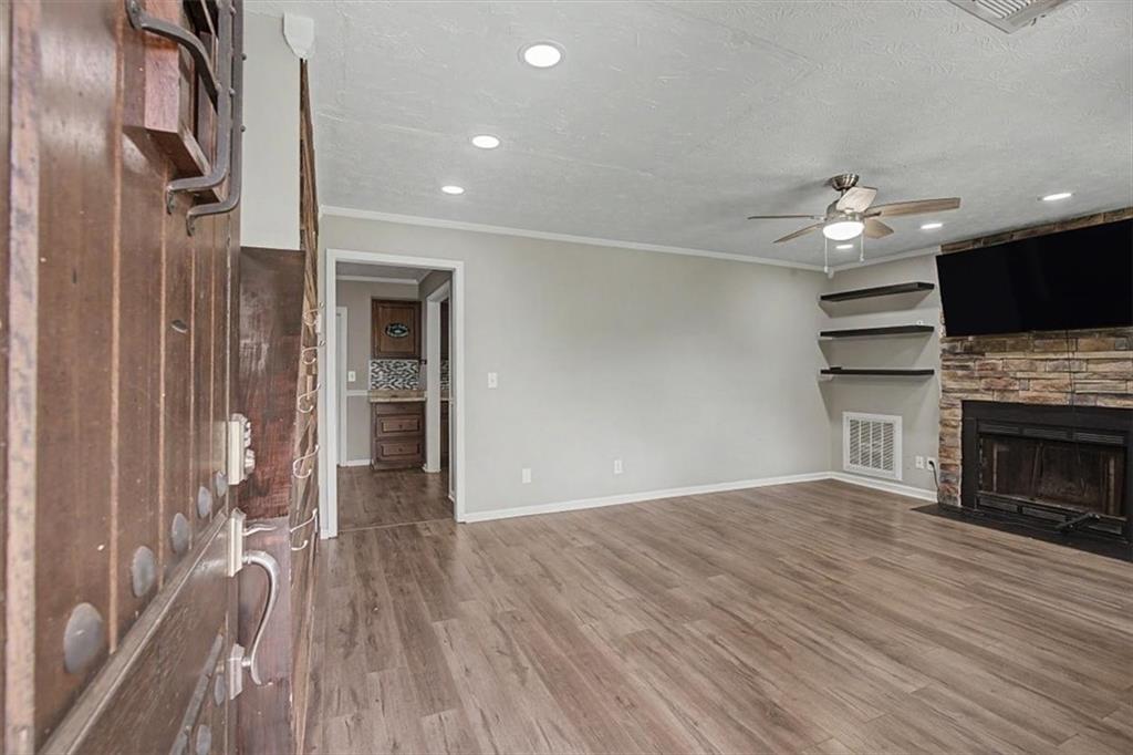 1516 Willow Gate Way Auburn GA 30011