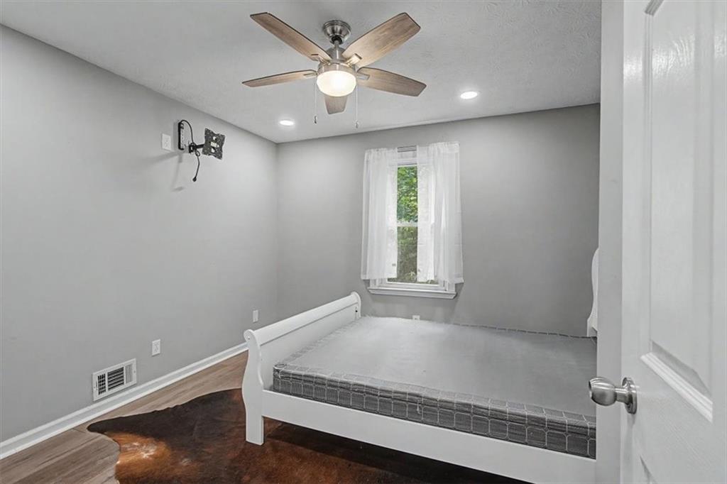 1516 Willow Gate Way Auburn GA 30011